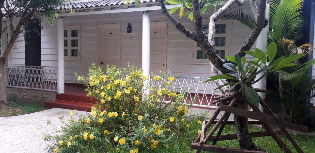 โรงแรม คอนคลอร์ คอนตัม Kon Tum ภายนอก รูปภาพ